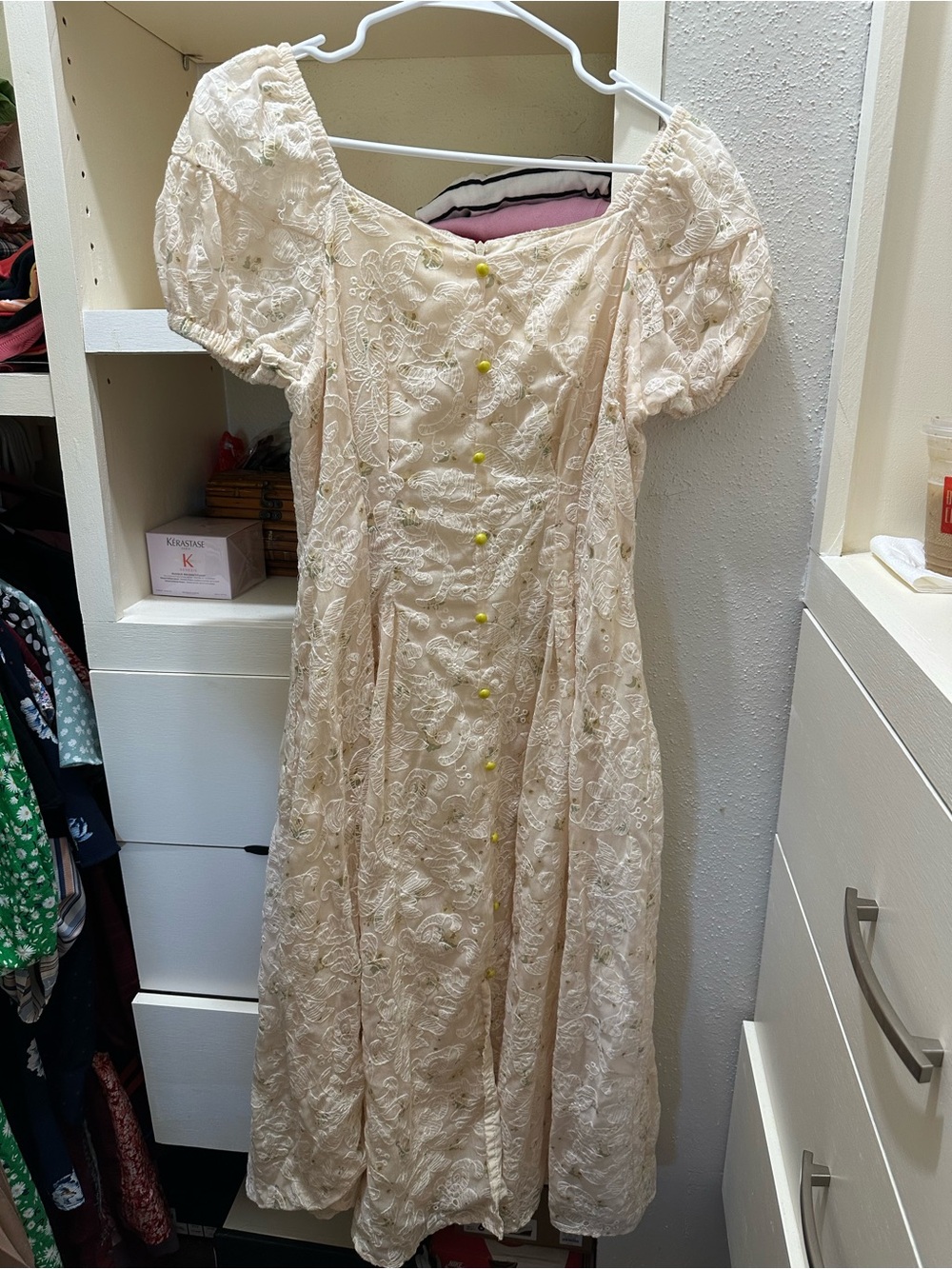 (3/25$) Sweetheart Neck Puff-Sleeve Cream Midi Dress - Picture 2 of 3